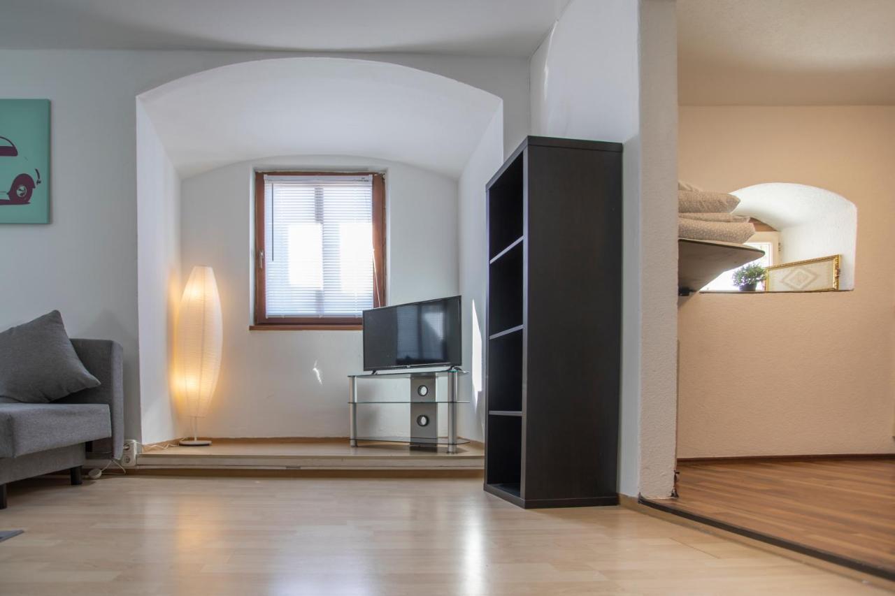 Old Town Studio Apartment ฮัลล์อินทีโรล ภายนอก รูปภาพ